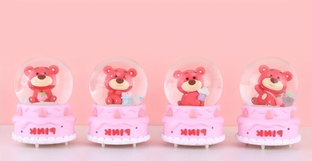 Ayıcıklı Işıklı Kar Küresi 7 Cm