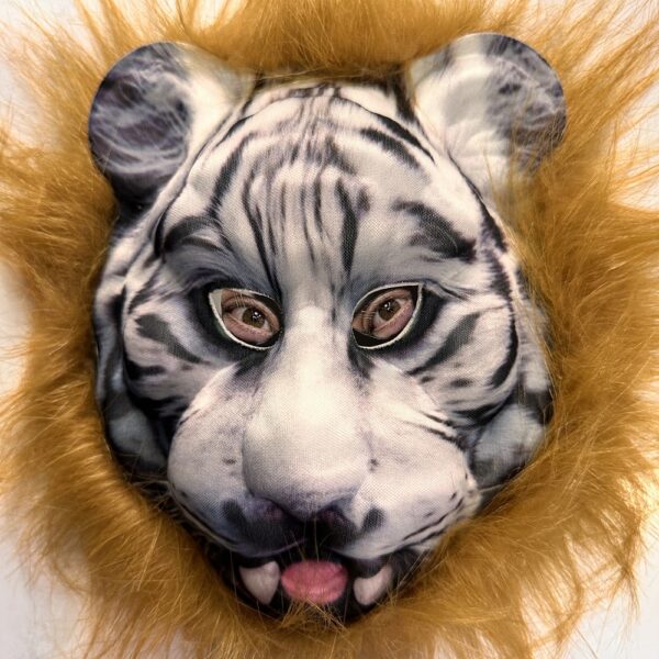 Kahverengi Saçlı Dişli Kaplan Maskesi Mega Peluş 25 No