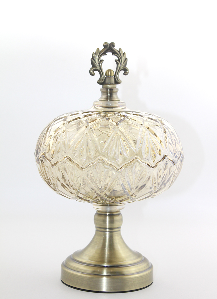 Kapaklı Cam Şekerlik Model 3 Kapaklı Cam Şekerlik Model 3