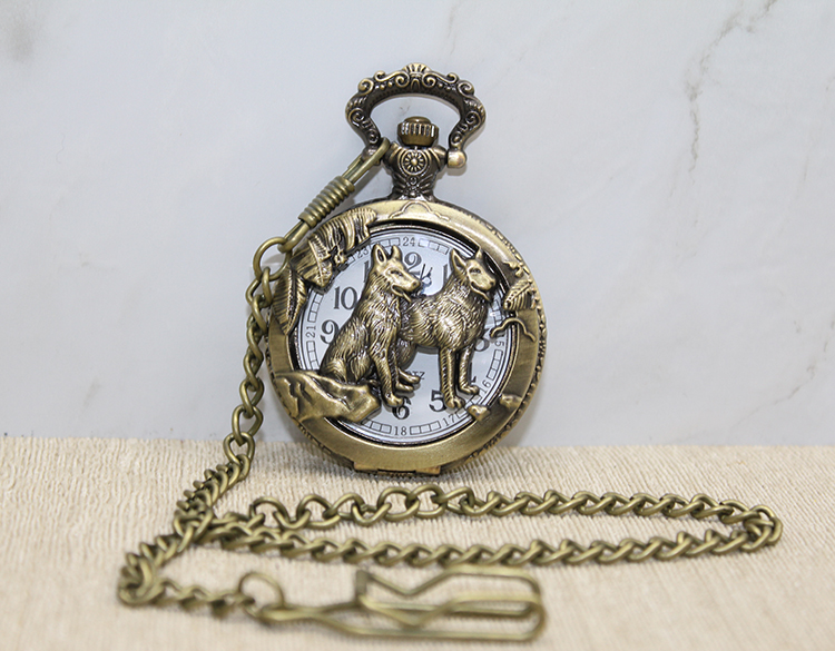 Kurt Tasarımlı Köstekli Saat Model 2 Kurt Tasarımlı Köstekli Saat Model 2