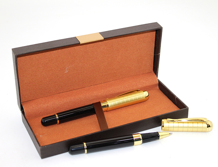 Kutulu 2'li Dolma Ve Tükenmez Kalem Model 4