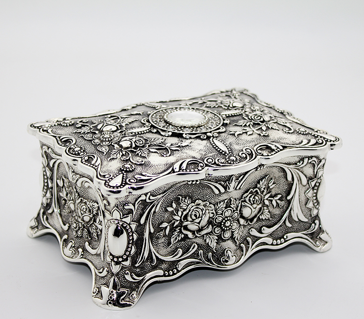 Metal Sandıklı Takı Kutusu