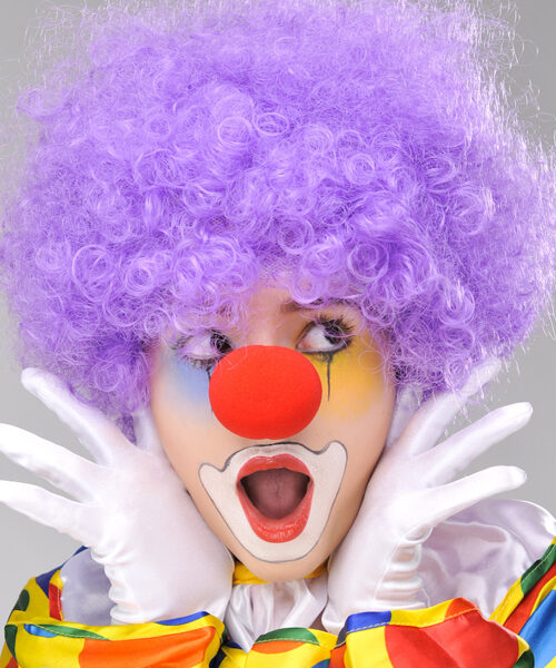 Mor Renk Kıvırcık Bonus Peruk ve Kırmızı Burun Seti