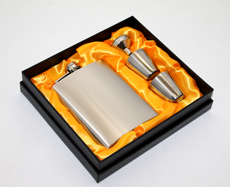 Paslanmaz Çelik 2 Shot Bardaklı Matara Seti