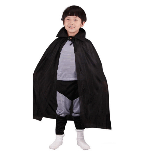 Siyah Renk Yakalı Çocuk Pelerin